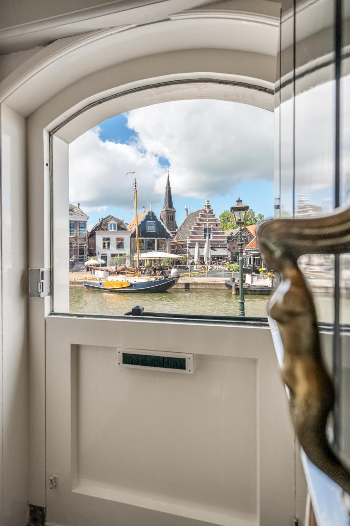 The Dutch Buoy Villa Monnickendam Exterior photo